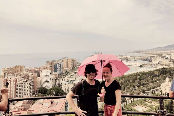2-Hour French Guided Walking Tour in Malaga - Flexible Cancellation Policy