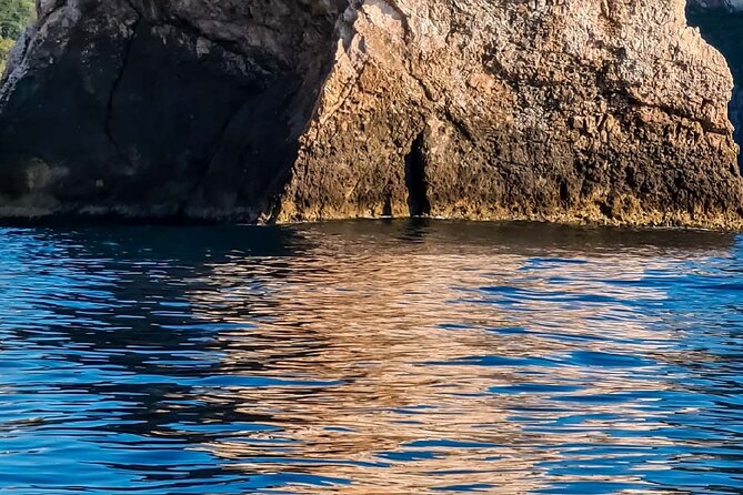 2 Hour Sunset Dolphin Watching Shared Tour Review - Accessibility Considerations