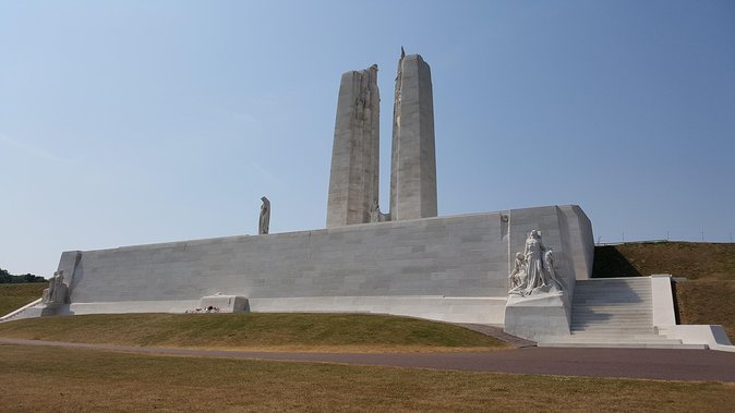 3 Day Tour Canadians in WW1 Starting From Lille or Ypres - Memorials, Museums, and Cemeteries