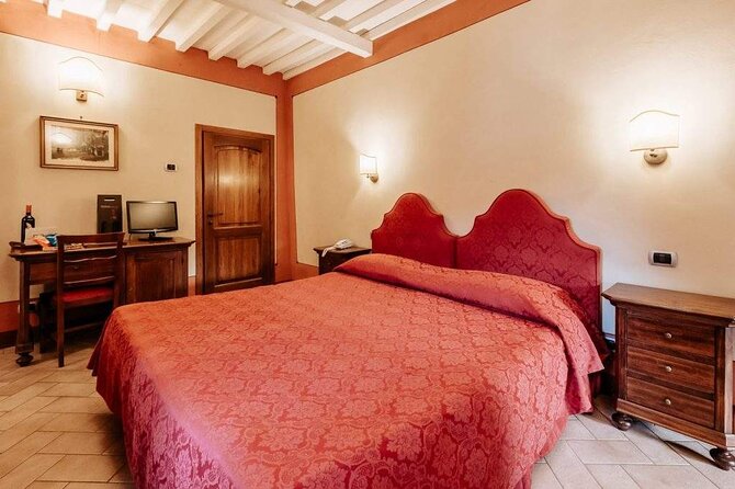 3-Day Tuscany Wine Tour Experience Review - Accommodation and Comfort
