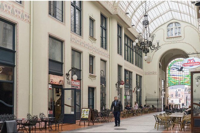 3-Hour Cultural Walking Tour of Oradea - Cultural Insights From the Guide
