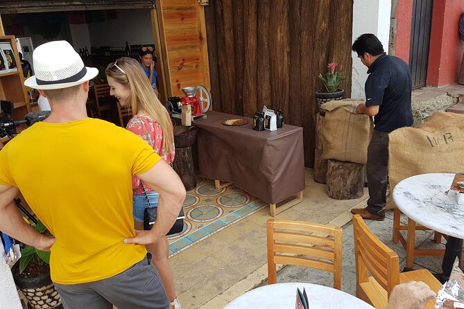 3 Levels of Huatulco HT - Local Culture and Artisanal Practices