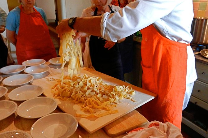 4 Days Flavors of Tuscany Cooking Classes and Arezzo Sightseeing Tour - Skill Level Options