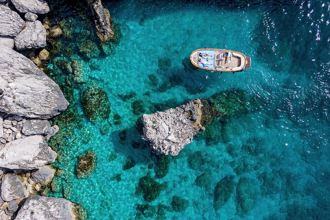 4 Hours Private Boat Tour of Capri - Convenient Meeting and Pickup Location