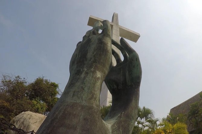 4Hrs City Tour Exclusively for Hotels, Divers, Chapel & Mural. - Acapulcos Renowned Cliff Divers