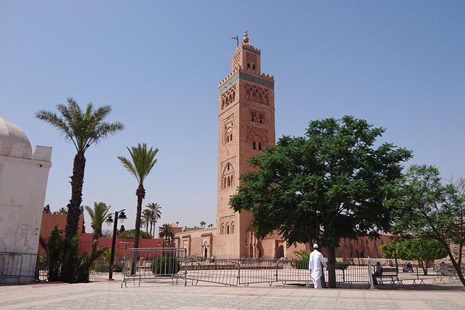 5-Day Morocco Tour: Casablanca, Marrakech, Meknes, Fez and Rabat From Malaga - Dining Experience