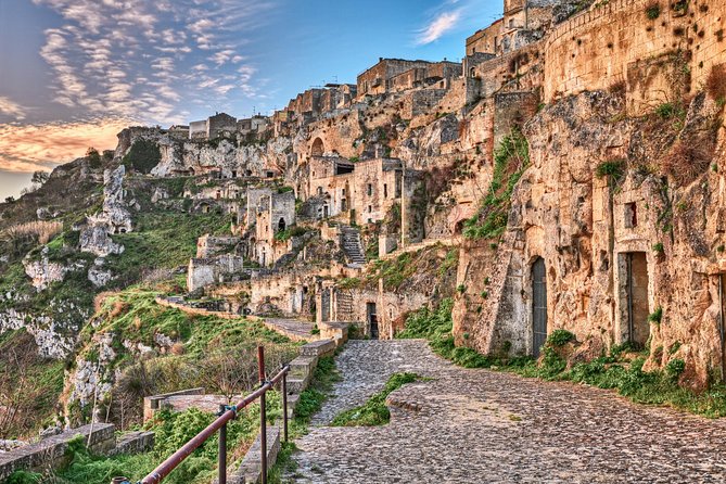 6-Day Pompeii, the Amalfi Coast & Irresistible Italy Small-Group Tour From Rome - Taking in Pompeiis History