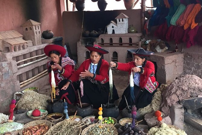 6-Day Sacred Valley, Rainbow Mountain, Machu Picchu, and More - Hiking to Rainbow Mountain