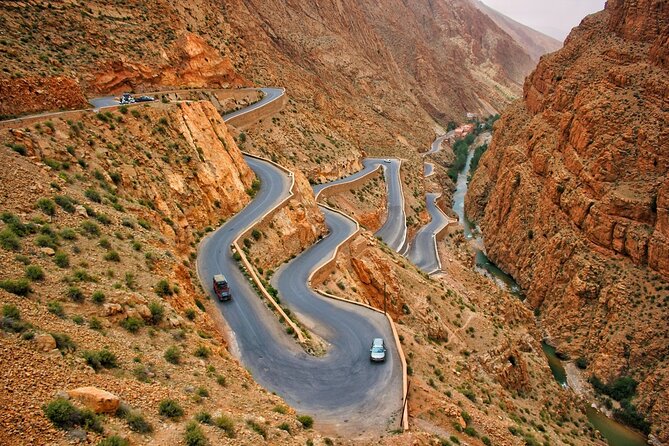 7 Days Chefchaouen Private Morocco Tour to Desert and Marrakech - Accommodation and Dining