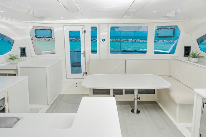 8-Hour Private 44 Leopard Catamaran Tour to Cozumel Beach W/Food & Open Bar - Yacht Specifications