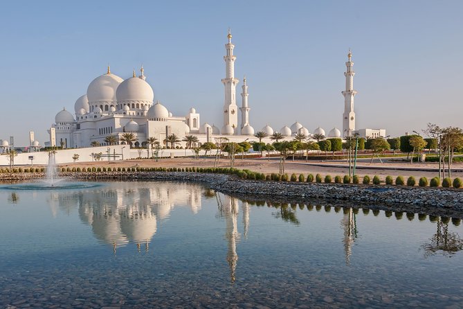 Abu Dubai City Tour and Dubai Marina Cruise Dinner - Savor Arabian Dhow Dining Experience