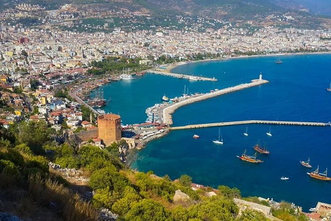 Alanya Boat Trip With Unlimited Soft Drinks and Lunch - Snorkeling at Phosphorus Cave