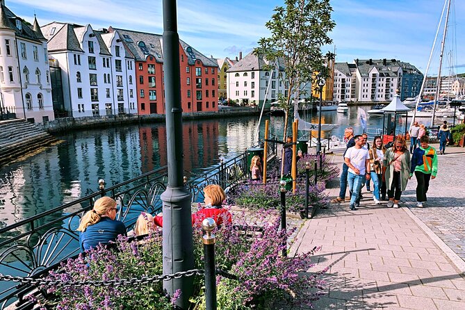 Alesund Sightseeing Private Tour for Cruise Passengers - Customizable Experience
