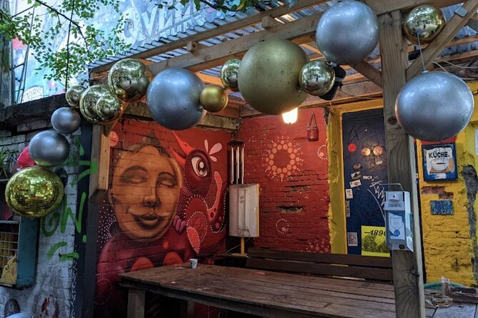 Alternative Hamburg Private Alternative Street Art Tour - Tour Schedule