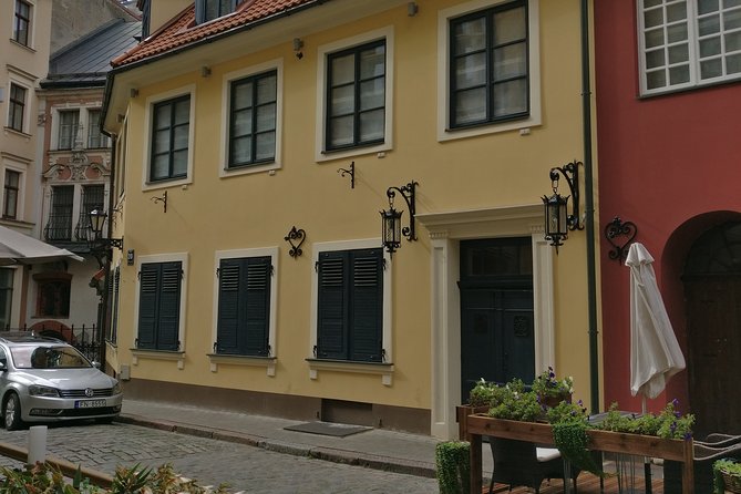 An Audio Tour of Old Riga: From St Peters Church to the Monument of Freedom - Preparing for the Self-Guided Tour
