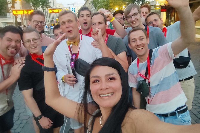 Bachelor(Ette) Party With Pubcrawl in Düsseldorf - Accessibility and Transportation
