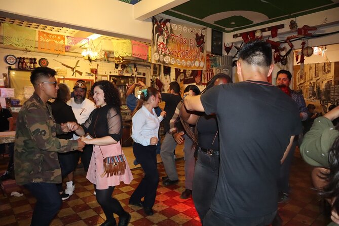 Best Bar Crawl at Downtown - Highlights of Experiences