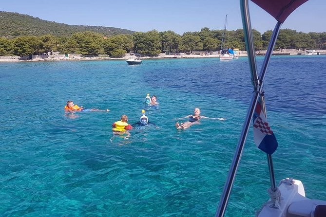 Blue Lagoon" Half Day Chill Out Tour From Trogir - Getting Assistance