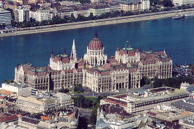 Budapest Private City Tour by Car in 4 Hours - Exploring Budapest by Car