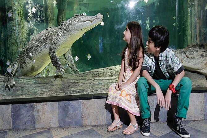Burj Khalifa at the Top & Underwater Zoo Aquarium With Transfer - Booking Process