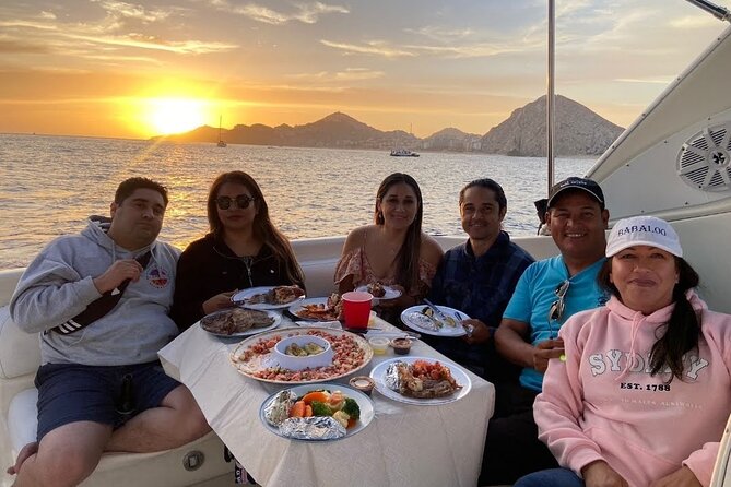 Cabo Arch Sunset Private Yacht Tour Plus Dinner and Drinks - Yacht Details
