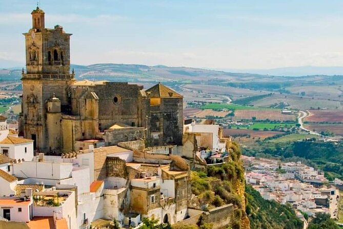 Cadiz Private Shore Excursion: The White Washed Villages & Trafalgar Cape - Dining Experience