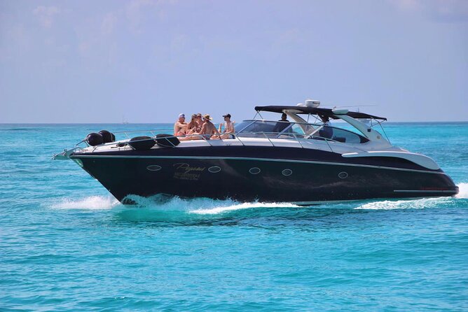 Cancun Private 60FT Yachts Rental for up to 20 People - Yacht Specifications