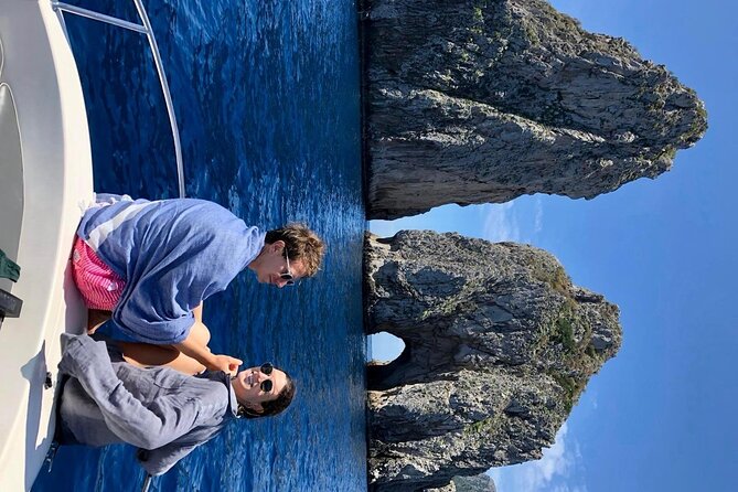 Capri Private Boat Excursion From Positano - Exploring Capris Coastline