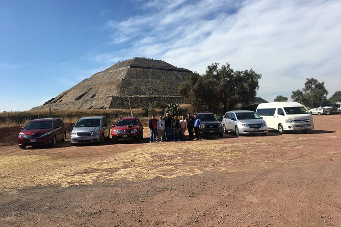 CDMX Transportation. Airport - Round Trip. - Price and Group Size