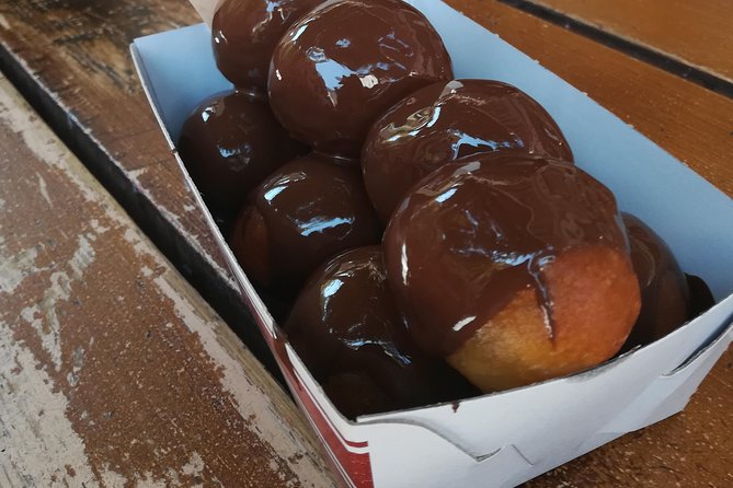 Christmas Food and Walking Tour in Athens - Street Food Delights