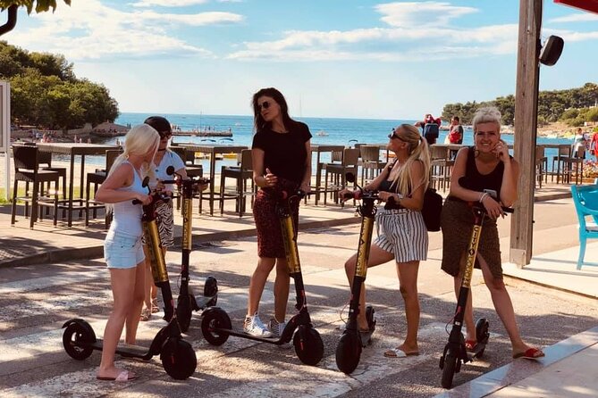 City Local: Weekly Rental (7 Days) - Exploring Poreč