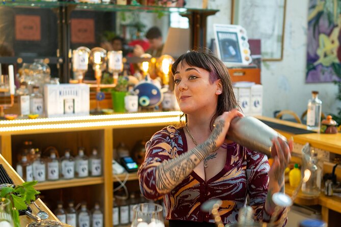 Cocktail Masterclass & Distillery Tour Combo - Cocktail Creation Experience