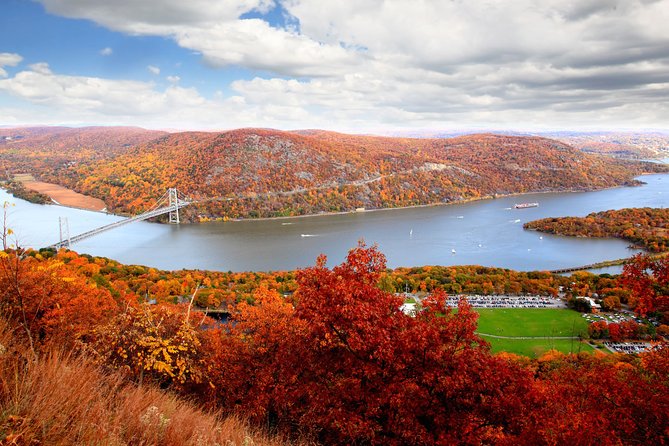 Couples Private Hudson Valley Fall Foliage Helicopter Tour From Westchester - Frequently Asked Questions