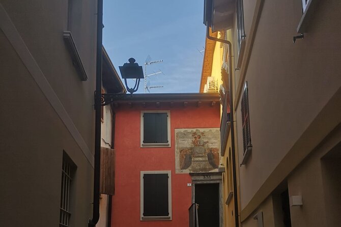 Desenzano Sunset Walking and Boat Tour With a Drink on Board - Additional Tour Details
