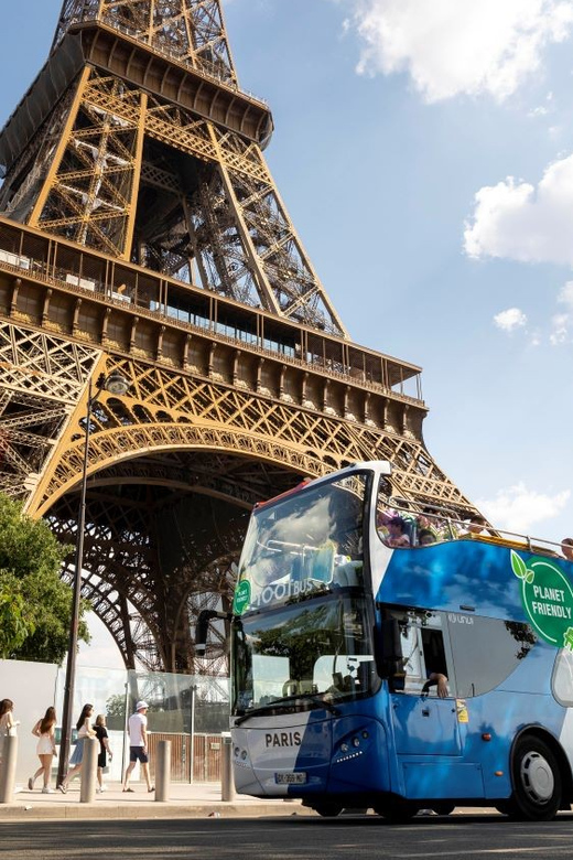 Disneyland Paris: Bus Sightseeing Tour in Paris - Multilingual Audio Guide