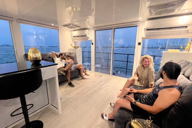 Dubai Luxury Yacht Cruise 3 Hours - Frequently Asked Questions