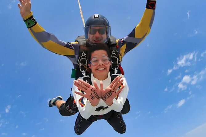 Dubai Skydive Tandem Over the Palm Including Transfers - Safety Protocols and Restrictions