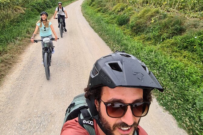 Easy Guided Ebike Tour With Photographer at Lake Trasimeno - Capturing Memorable Moments