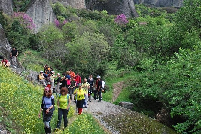 Easy Hiking Adventure at Meteora - Explore the Meteora Monasteries