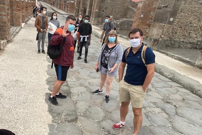 Exclusive Half-Day Tour in Pompeii With Skip the Line Tickets - Booking and Cancellation