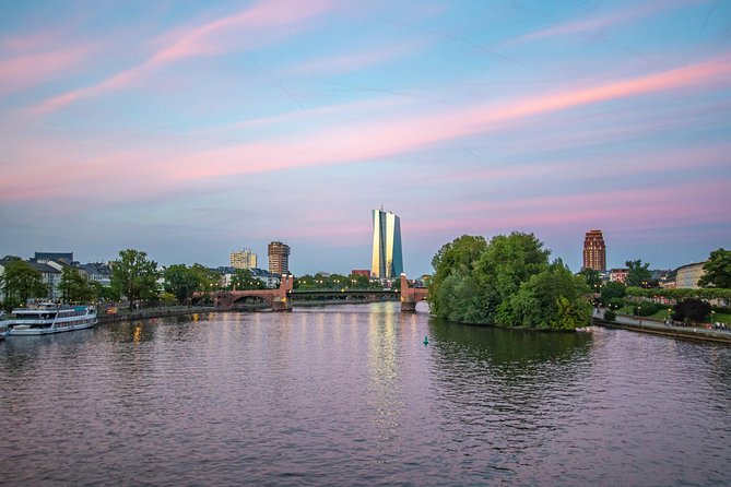 Explore the Instaworthy Spots of Frankfurt With a Local - Quaint Cafés With Unique Ambiance