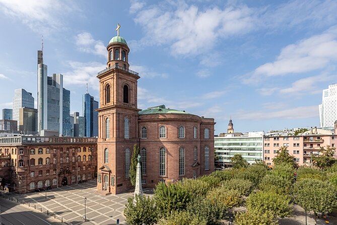 Frankfurt: Guided Tour of the Old Town (GERMAN) - Exploring the Old Town