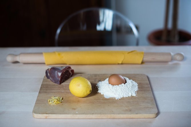 Fresh Pasta Class at Locals Home in Venice - Meeting Location and Communication