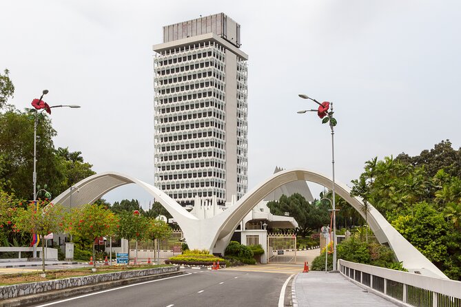 Full Day Kuala Lumpur City Tour With Petronas Twin Tower Tickets - Transportation Details