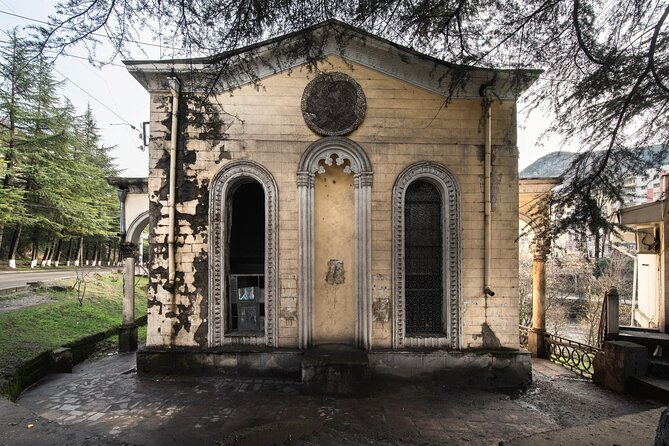 Full Day Trip to Chiatura From Kutaisi - Taking in Soviet Architecture