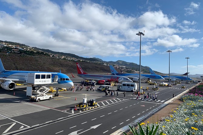Funchal Private Transfers Service to Madeira Airport - Sum Up