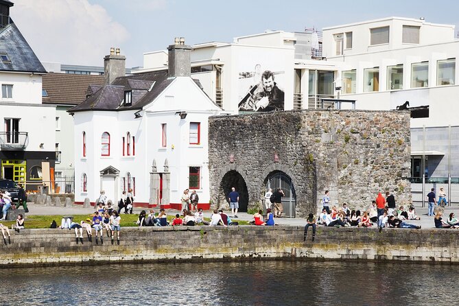 Galway Top Highlights and Claddagh Village Walking Tour - Meeting Location and Time
