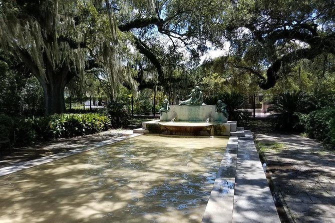 Garden District Walking Tour of New Orleans - Tour Logistics and Meeting Point