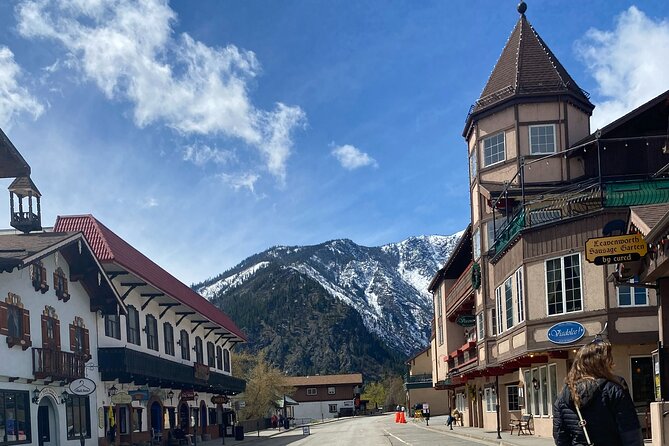 German Pretzels, Pubs and Beer: A Self-Guided Audio Tour in Downtown Leavenworth - Exploring Leavenworths Pretzels