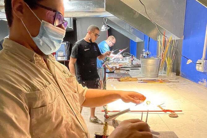 Glassblowing Class Experience in Puerto Rico - Instructor and Learning Experience